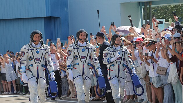 Z opraven�ho kosmodromu Bajkonur v Kazachst�nu �sp�n� odstartovala k Mezin�rodn� vesm�rn� stanici (ISS) s rusko-americkou pos�dkou rusk� vesm�rn� lo� Sojuz MS-29. (14. �ervence 2026)