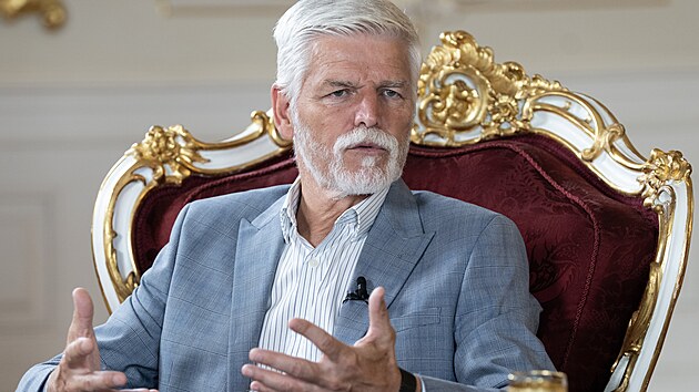 Prezident Petr Pavel poskytl rozhovor pro iDNES.cz, ve kter�m se v�noval aktu�ln�m politick�m ot�zk�m, kter�m �esk� republika �el�. Rozhovor moderuje Vladim�r Vok�l. (15. �ervence 2026)