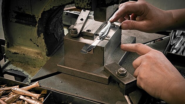 A�koliv moderní technologie jako CNC stroje a lasery zvý�ily efektivitu výroby...