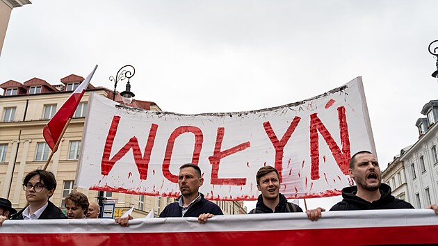 Zelenskyj se rozhodl otevřít archivy tajných služeb k volyňskému masakru