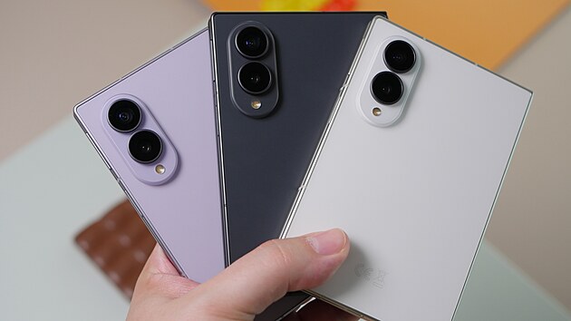 Samsung Galaxy Z Fold 8