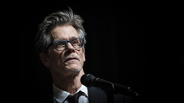 Kevin Bacon ve Velk�m s�le Hotelu Thermal (10. �ervence 2026)