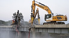 Demolice nadjezdu v ulici K Austisu nad Pra�ským okruhem. (18. �ervence 2026)