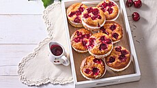 Jogurtové muffiny s vi�n�mi