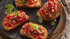 Tomato bruschetta