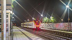 P�i kontrole jízdenek v n�meckém vlaku jedoucím rychlostí 120 km/h se vyhrotil...