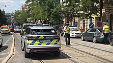 Filip Turek se v centru Prahy srazil s nemocni�ním autem. To skon�ilo na...