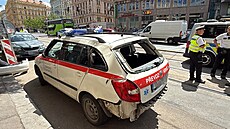 Filip Turek se v centru Prahy srazil s nemocni�ním autem. To skon�ilo na...