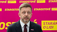 Tisková konference poslaneckého klubu Starost�. Na snímku Vít Raku�an. (3....