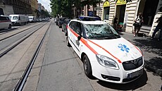 Filip Turek se v centru Prahy srazil s nemocni�ním autem. To skon�ilo na...