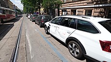 Filip Turek se v centru Prahy srazil s nemocni�ním autem. To skon�ilo na...