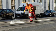 Vysoké teploty po�kodily �ást tramvajové trat� v Praze. (13. �ervence 2026)