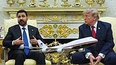 Irácký premiér Alí Zajdí p�i setkání s americkým prezidentem Donaldem Trumpem v...