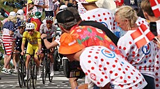 Tadej Poga�ar, jeho týmový kolega Isaac del Toro a Remco Evenepoel taktizují v...