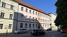 Budova v �i�kov� ulici, kde vznikne pedagogické lyceum Biskupského gymnázia,...