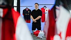 Pavel Fuksa, autor nových dres� Slavie