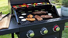 Lidl zlevnil plynový gril zna�ky Grillmeister se t�emi ho�áky Memphis.