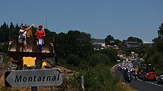 Momentka z desáté etapy Tour de France