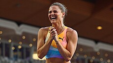 Australanka Nina Kennedyová slaví ve finále skoku o ty�i na mítinku Diamantové...
