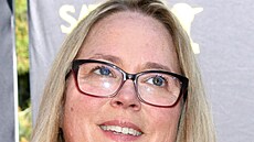 Carrie Hennová (2026)