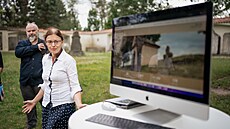 Spu�t�ní internetové databáze v areálu muzea v A�i