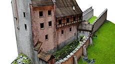 Rekonstrukce Manského domu na K�ivoklát�, zni�il ho po�ár v roce 1422.