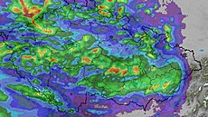 P�edpov�� srá�ek pro �esko z modelu ICON-D2 ukazuje úhrny za 24 hodin do...