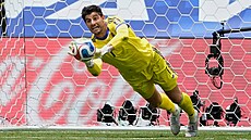Belgický branká� Thibaut Courtois likviduje �anci �pan�lska.