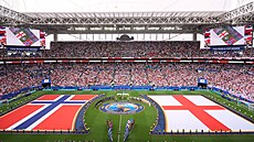 Fotbalisté Norska a Anglie nastupují ke �tvrtfinále MS.