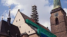 Dobové noviny, drobné mince, turistické letáky, nebo farní v�stník. Takový byl...
