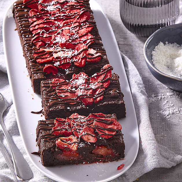 Brownies s lyofilizovanými jahodami: Intenzivní čokoládový hřích s ovocem