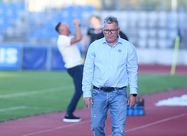 Kladno, a team of the postponed, aims to prove football belongs in the city