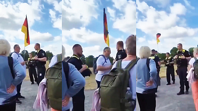 Sbalte německou vlajku, urážíte lidi. Šokující video z Berlína bylo sestříhané