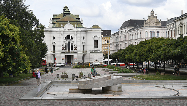 Léto bez vodotrysků. Kašny v Ústí překvapily spotřebou vody, museli je odstavit