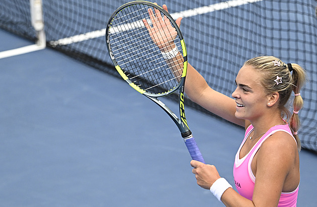 Bejlek Cruises Through Prague Open After Strong Support