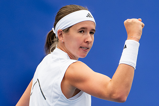 Czech tennis stars Bartůňková and Valentová advance at Prague Open