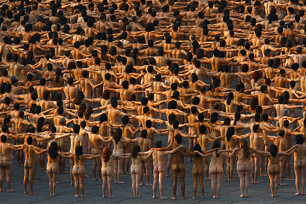 Nude photographer Spencer Tunick to create giant human rainbow flag on Canary Islands