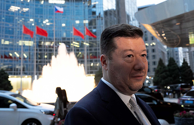 Ve vlacích Českých drah chybí toaletní papír, zlobí se Okamura a jeho voliči