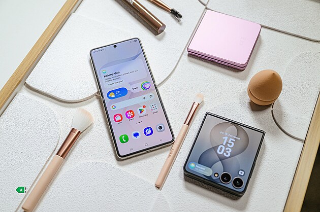 Ten��, chyt�ej��, kompaktn�j��: novinky od Samsungu, ze kter�ch si vybere ka�d�.