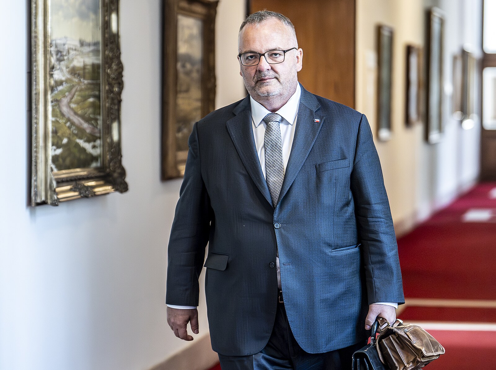 Registrace aut bude možná bez návštěvy úřadů, návrh projedná vláda