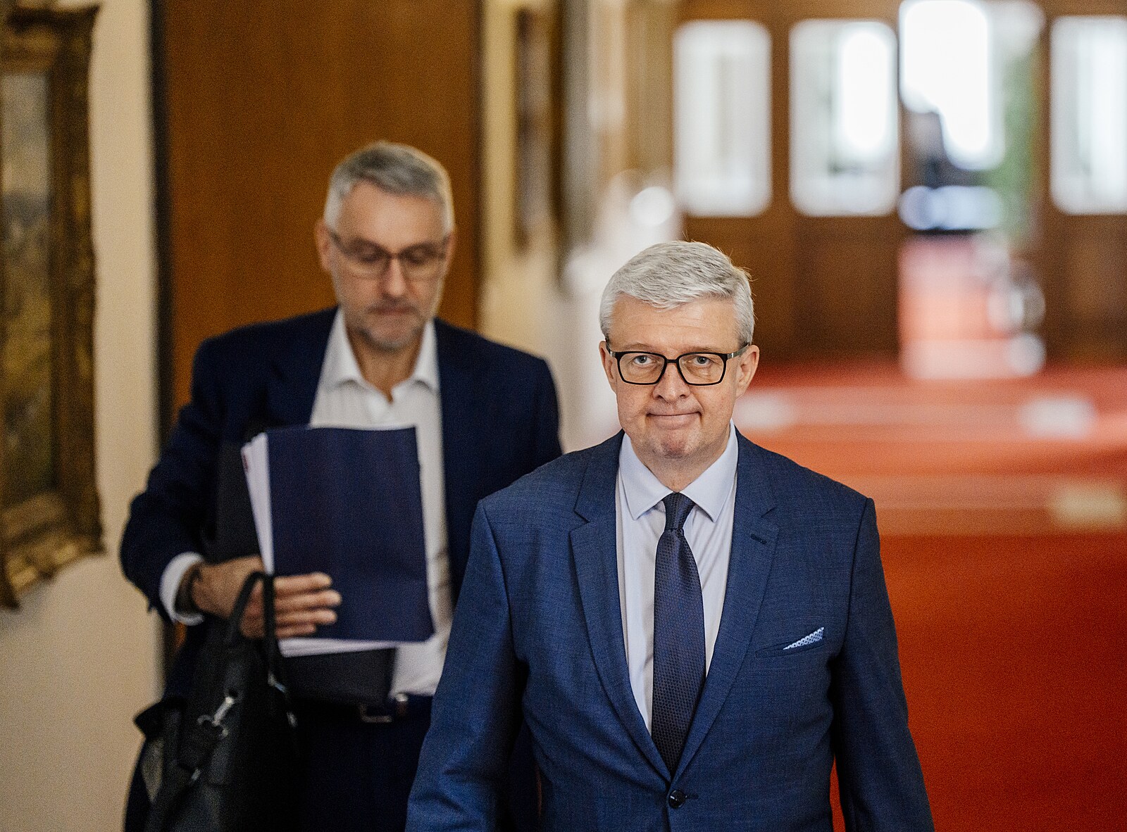 Převod vozidel bude možný bez návštěvy úřadů, registrační značku doručí řidičům do výdejních boxů
