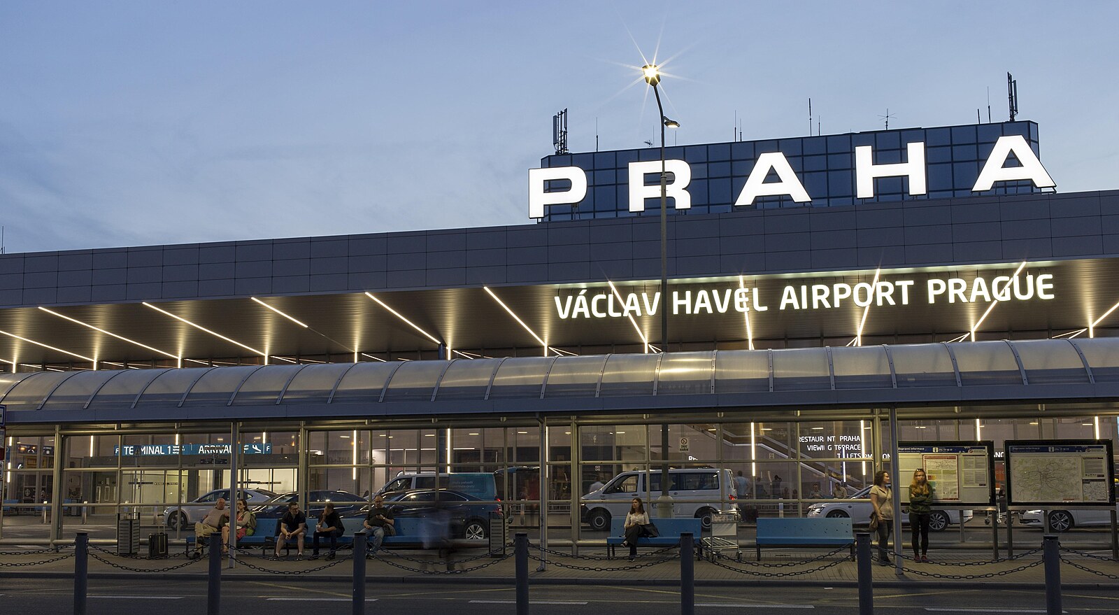 Babiš chce v roce 2028 uvést na burzu 40 % akcií Letiště Praha. Stát by mohl získat až 25 miliard