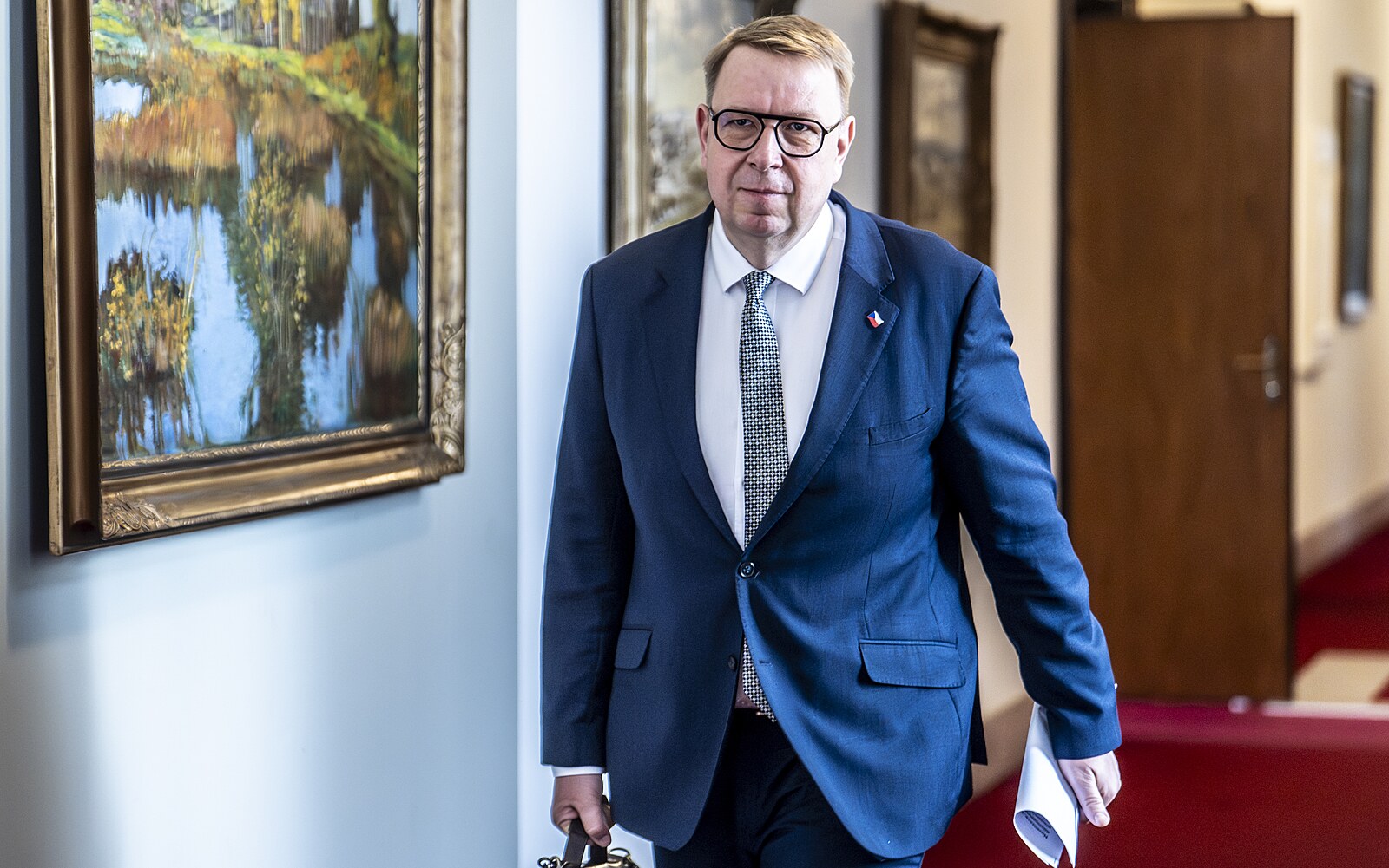 Vláda přidává na penze lidem po osmdesátce. Zastropování věku odchodu do důchodu na 65 let odkládá