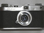 Významným zástupcem domácí produkce je Meopta Opema, hledá�kový fotoaparát z...
