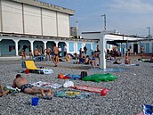 A� na tyto sezonní výst�elky jsou ale obyvatelé Terstu se svou rozd�lenou plá�í...