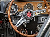 �ervencové setkání Clubu Automobilista v Bonneville Cafe v pra�ských Mod�anech