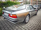 �ervencové setkání Clubu Automobilista v Bonneville Cafe v pra�ských Mod�anech