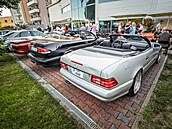 �ervencové setkání Clubu Automobilista v Bonneville Cafe v pra�ských Mod�anech