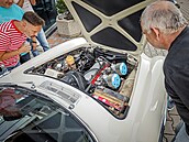 �ervencové setkání Clubu Automobilista v Bonneville Cafe v pra�ských Mod�anech
