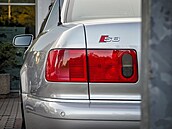 �ervencové setkání Clubu Automobilista v Bonneville Cafe v pra�ských Mod�anech